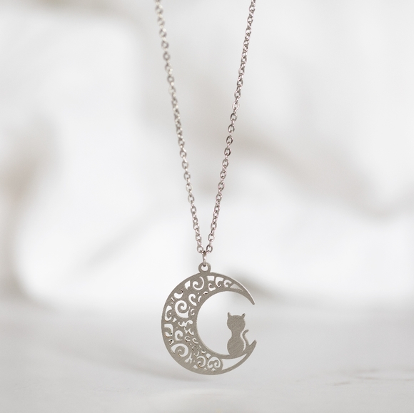 Other - 🔹️Sale🔹️2/$30 - Ornate Cat & Moon Necklace - Only 1 left!